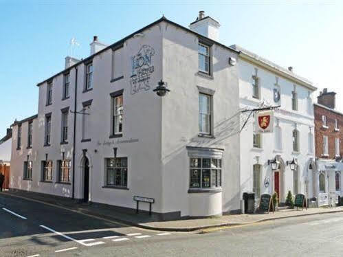 The Lion Hotel Brewood Exterior photo